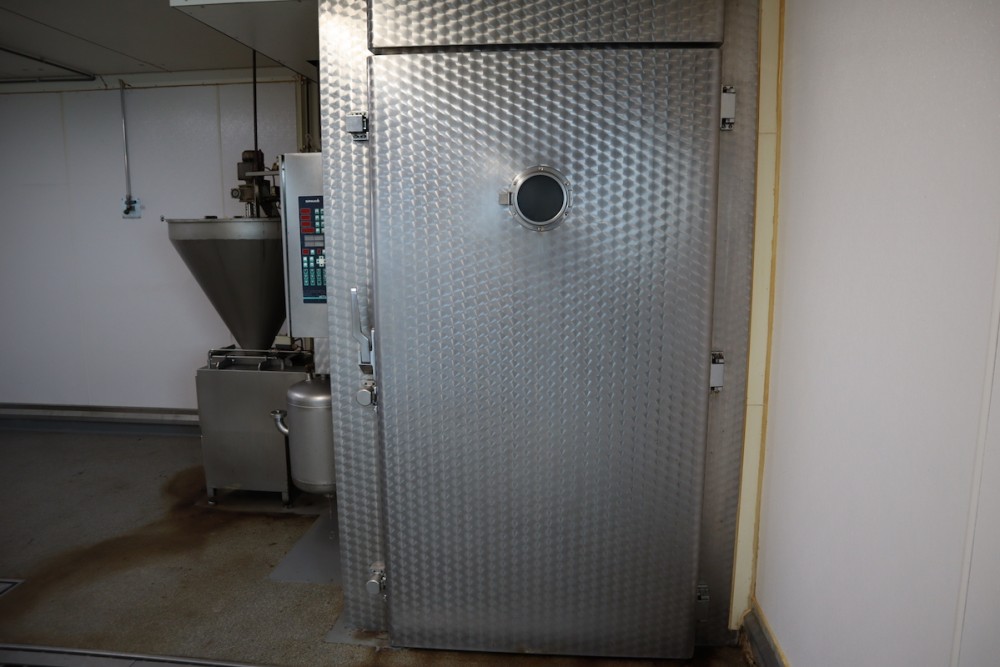 Used Spako smoke and cooking house