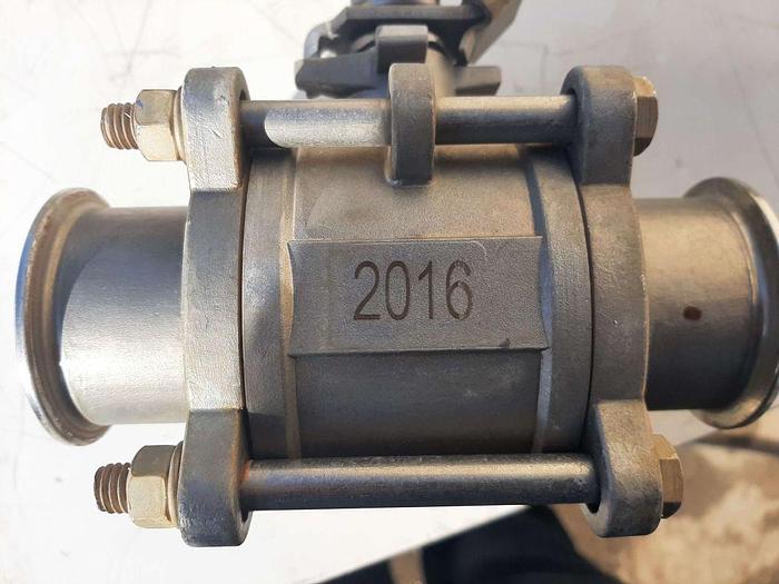 Used Valve, Ball, 2", Stainless Steel, Dixon, Tri-clamp, 1000 PSI, Lot of (8) Valves #S744652