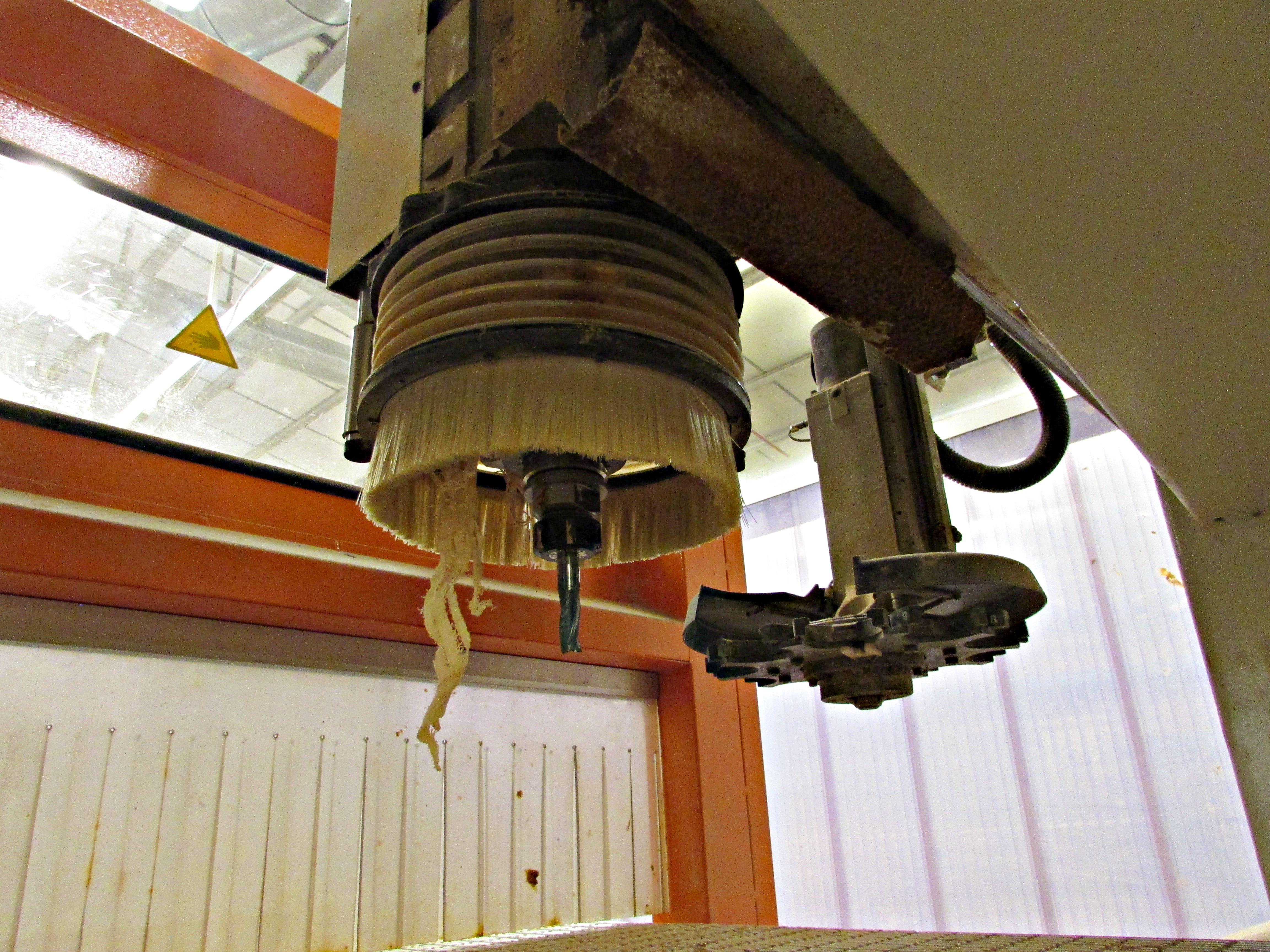 Used SCM Record 220 - 1999