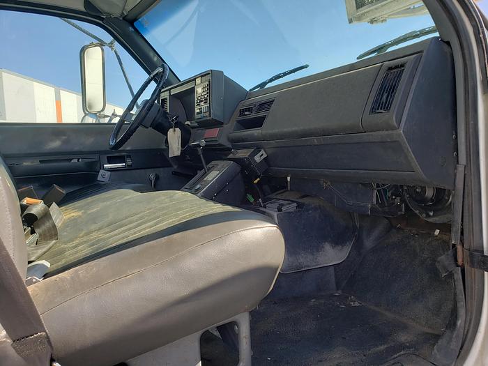 Used UNDER CDL! UNDER CDL! 1999 GMC 6500 Posi Plus 800 Cable Placer Bucket Boom Truck