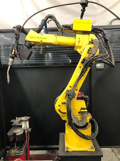 Used FANUC ARCMATE 100IB MIG WELDING CELL WITH RJ3iB CONTROLLER