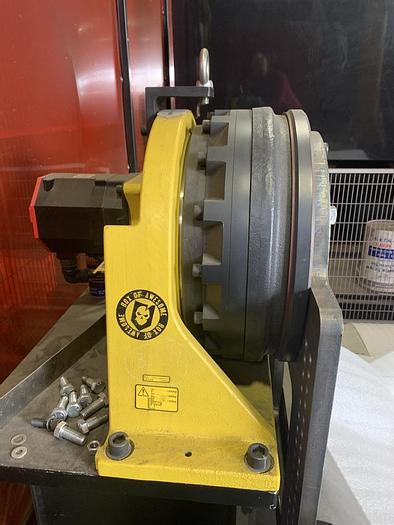 Used 2018 Lincoln/Wolf Robotics Fanuc Robotic Welding Cell FHS-B2B