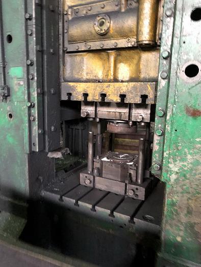 Used Press Trimming KA9536