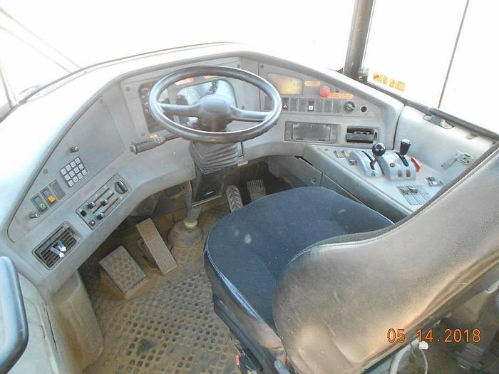 Used 2004 VOLVO A25D