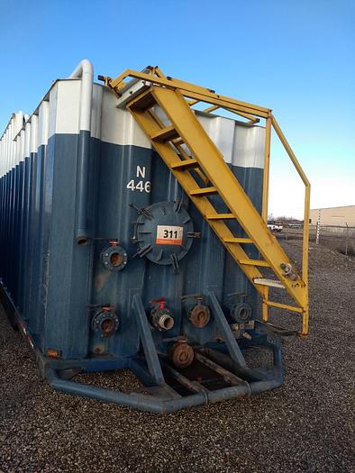 Used 2000 – 2005 VE Frac Tanks with Flat Step top