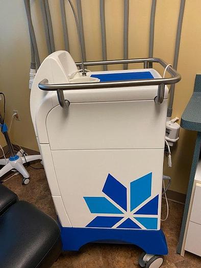 Used Zeltiq Aesthetics Coolsculpting with 5 Applicators