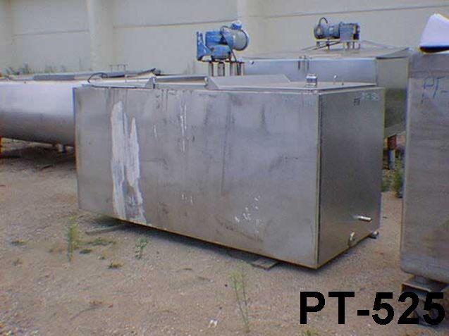 Usado 600 GALLON MIX TANK