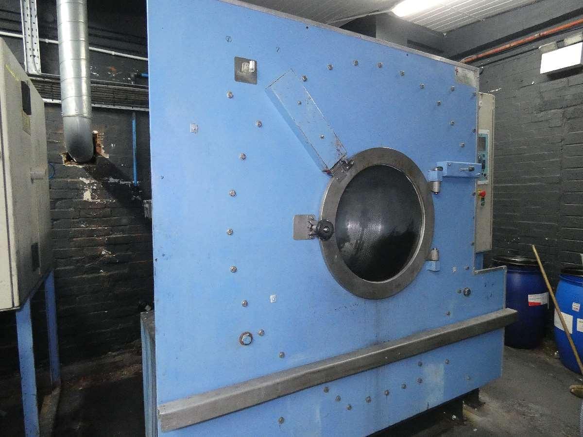 Used 1 x 90kg Cherry Tree Washer Extractor