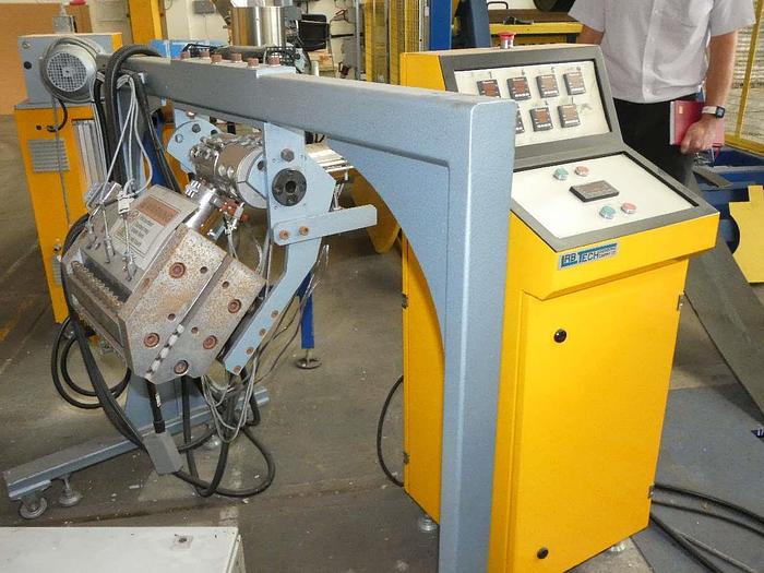 Semi-automatic Fabric Roll Packing Machine