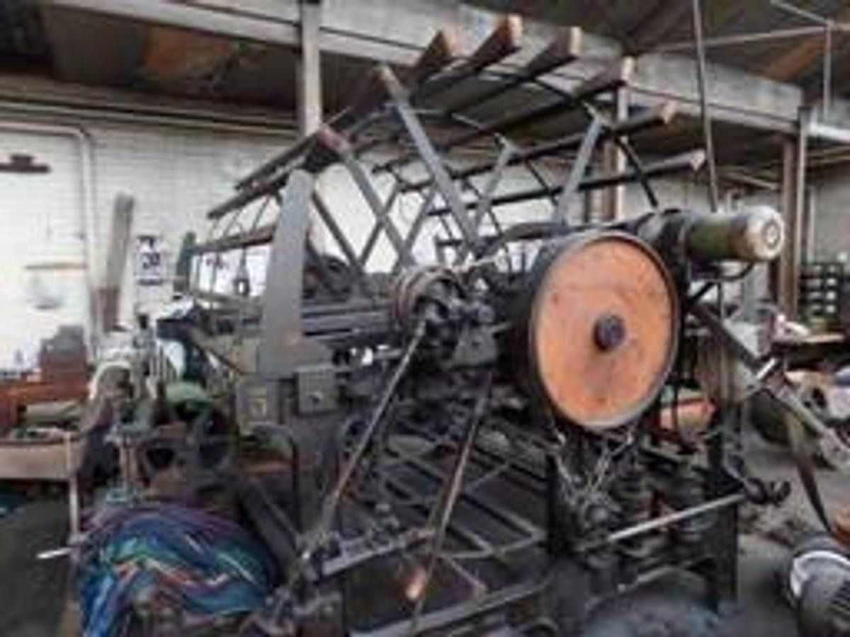 Used Gordon Warin Traditional Section Warping with 288 Creel