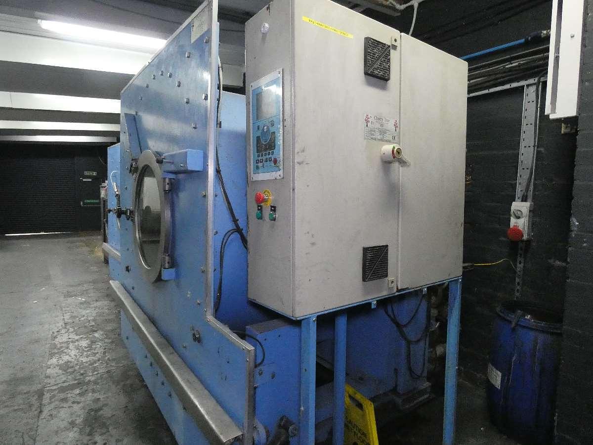Used 1 x 90kg Cherry Tree Washer Extractor