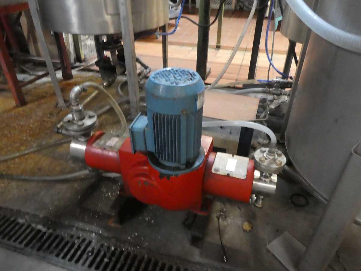 Used Red Flag Fabric Dye Padder / Foulard 2016