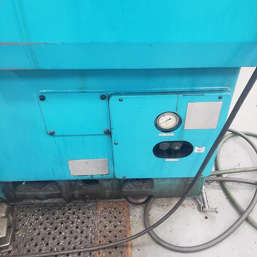 Used 1998 Doosan V420 Vertical Turret Lathe