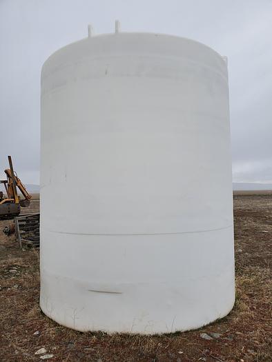Used 6500 Gallon Water Tank