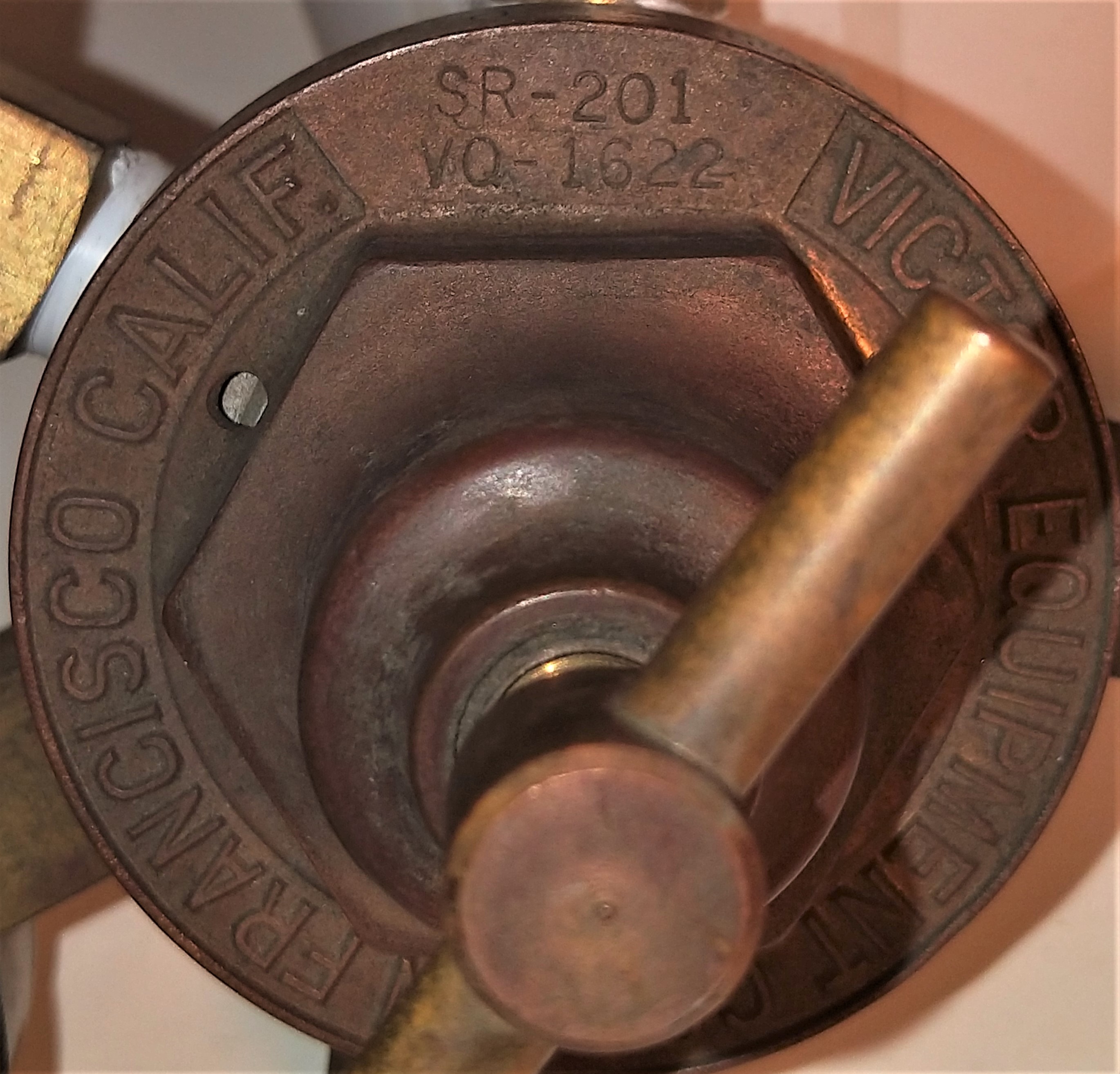 Used Victor SR-201 Acetylene Gas Regulator - CGA 296