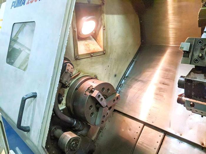 Used 2001 DAEWOO PUMA 230MSC CNC Live Tooling and Sub Spindle Turning Center