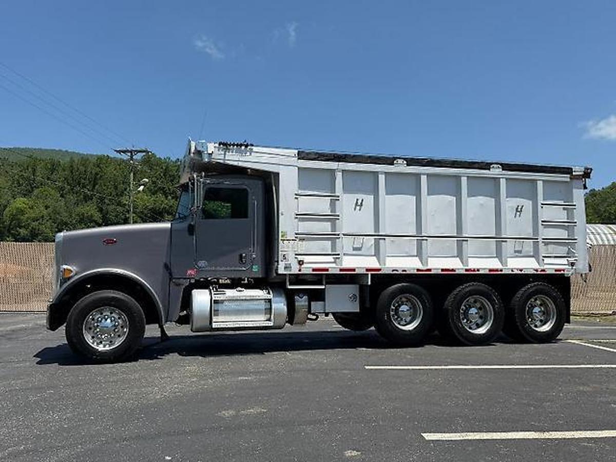 Used 2013 PETERBILT 367 FACTORY TRI-AXLE DUMP TRUCK EAST ALUM DUMP BED