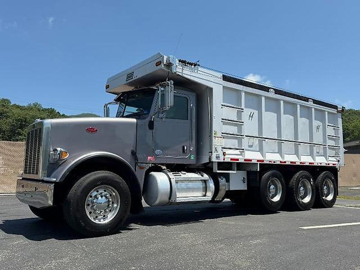 Used 2013 PETERBILT 367 FACTORY TRI-AXLE DUMP TRUCK EAST ALUM DUMP BED