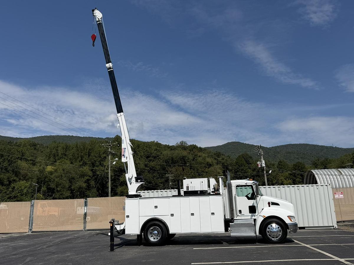 Used 2015 KENWORTH T370 SERVICE TRUCK STELLAR 10630 CRANE MILLER ENPAK KNAPHEIDE 14 FT BODY
