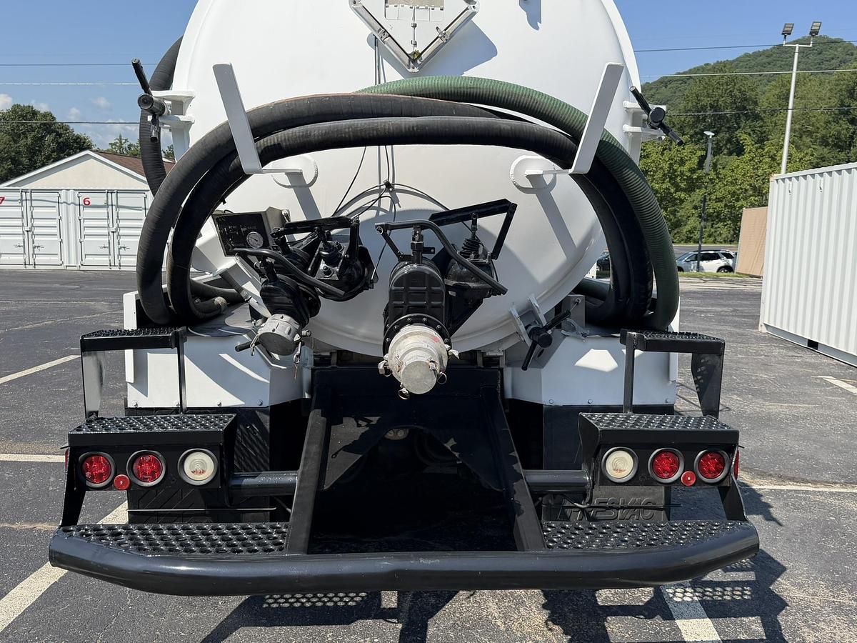 Used 2011 INTERNATIONAL PRESVAC DUMPING TANK VACUUM TRUCK 7400 SBA