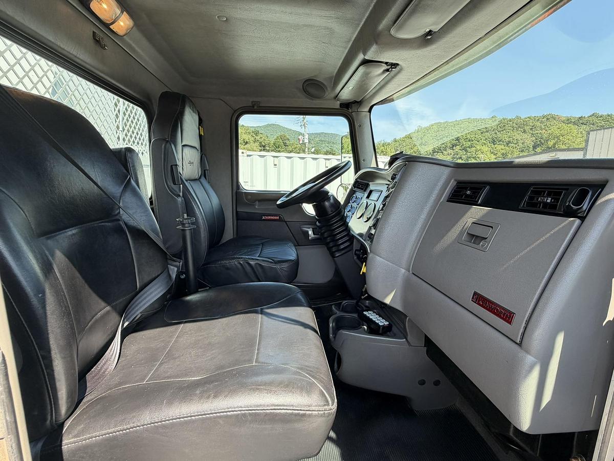 Used 2015 KENWORTH T370 SERVICE TRUCK STELLAR 10630 CRANE MILLER ENPAK KNAPHEIDE 14 FT BODY
