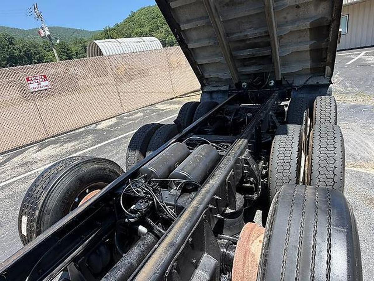 Used 2014 PETERBILT 367 FACTORY TRI-AXLE DUMP TRUCK MAC ALUM DUMP BED