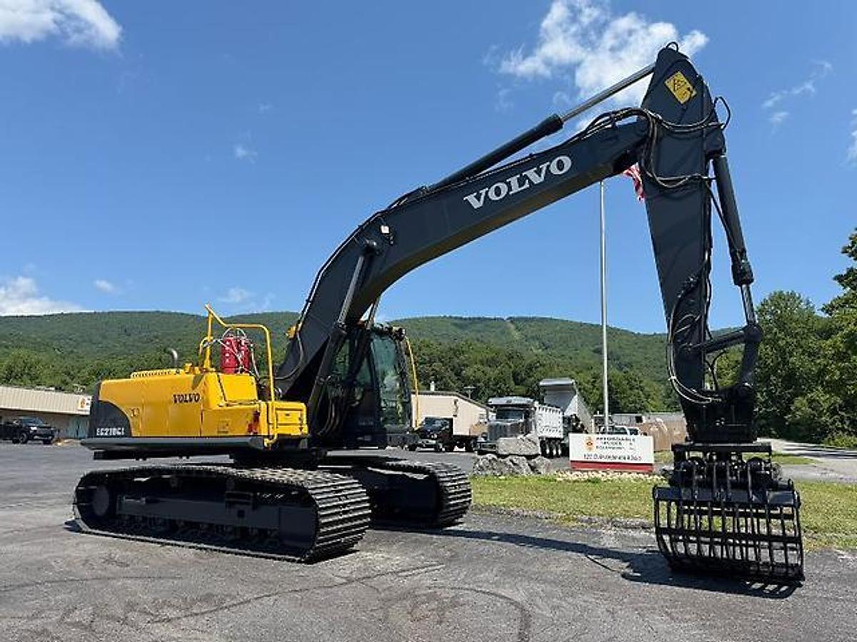 Used 2012 VOLVO EC210CL EXCAVATOR MATERIAL HANDLER PEMBERTON HYDRAULIC GRAPPLE