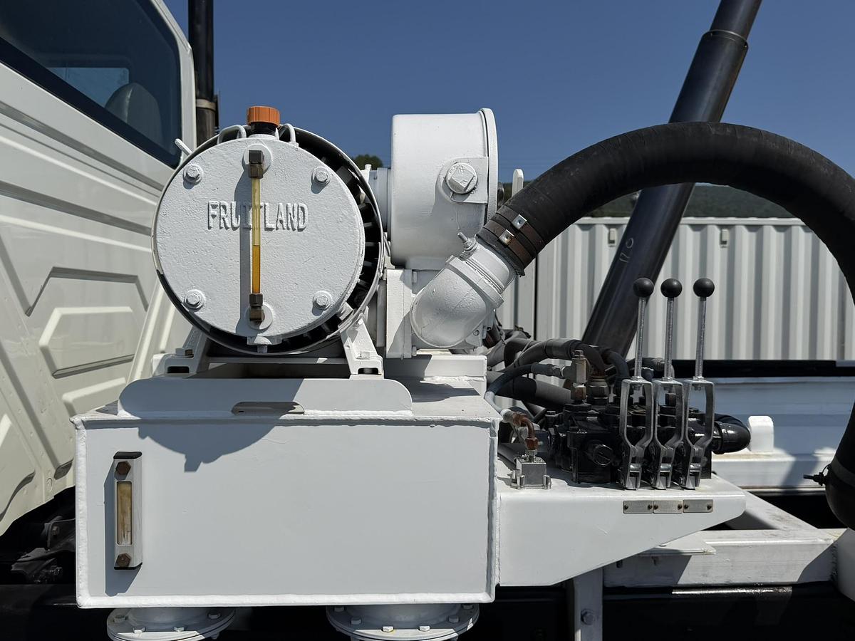 Used 2011 INTERNATIONAL PRESVAC DUMPING TANK VACUUM TRUCK 7400 SBA