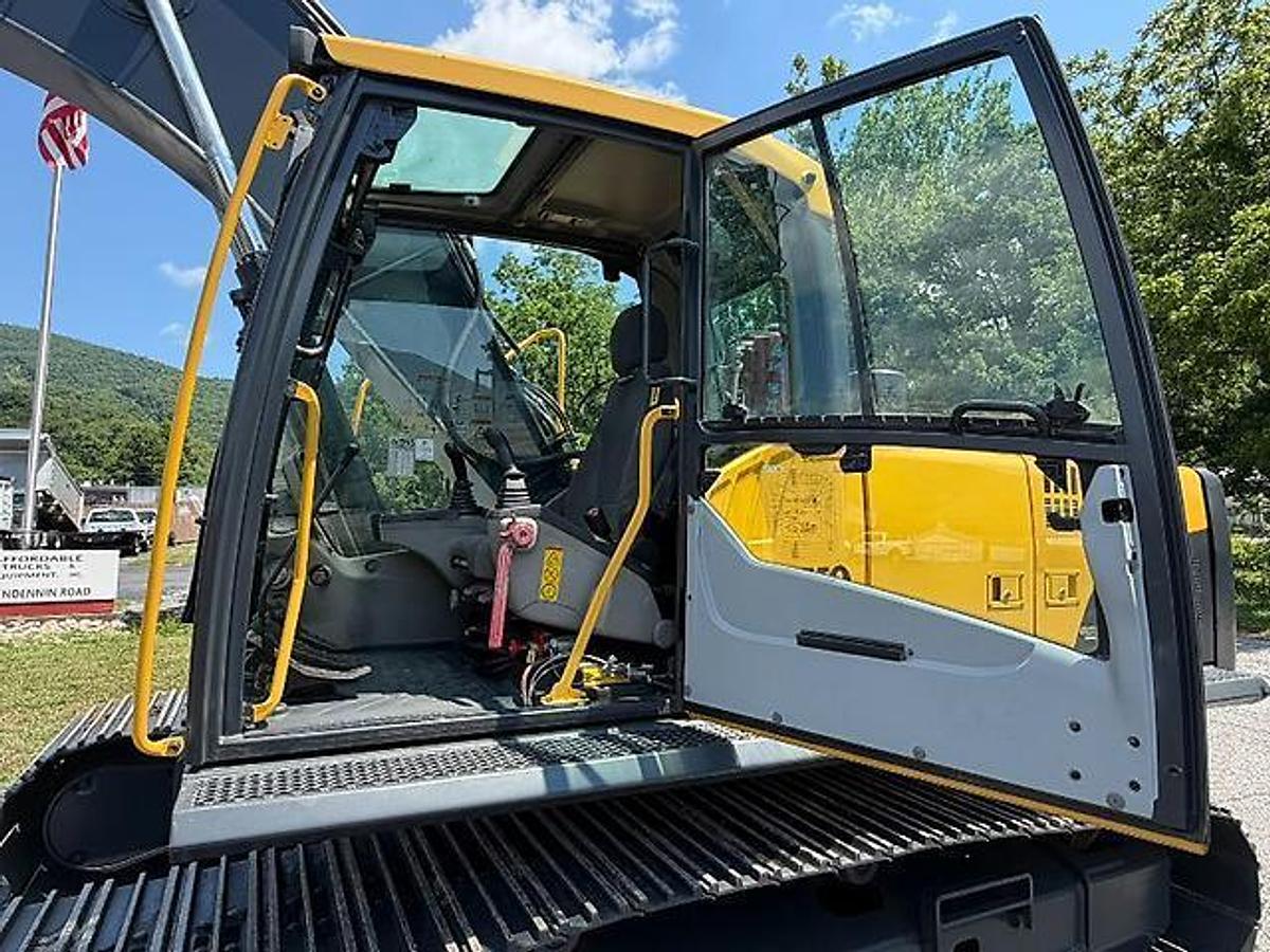 Used 2012 VOLVO EC210CL EXCAVATOR MATERIAL HANDLER PEMBERTON HYDRAULIC GRAPPLE