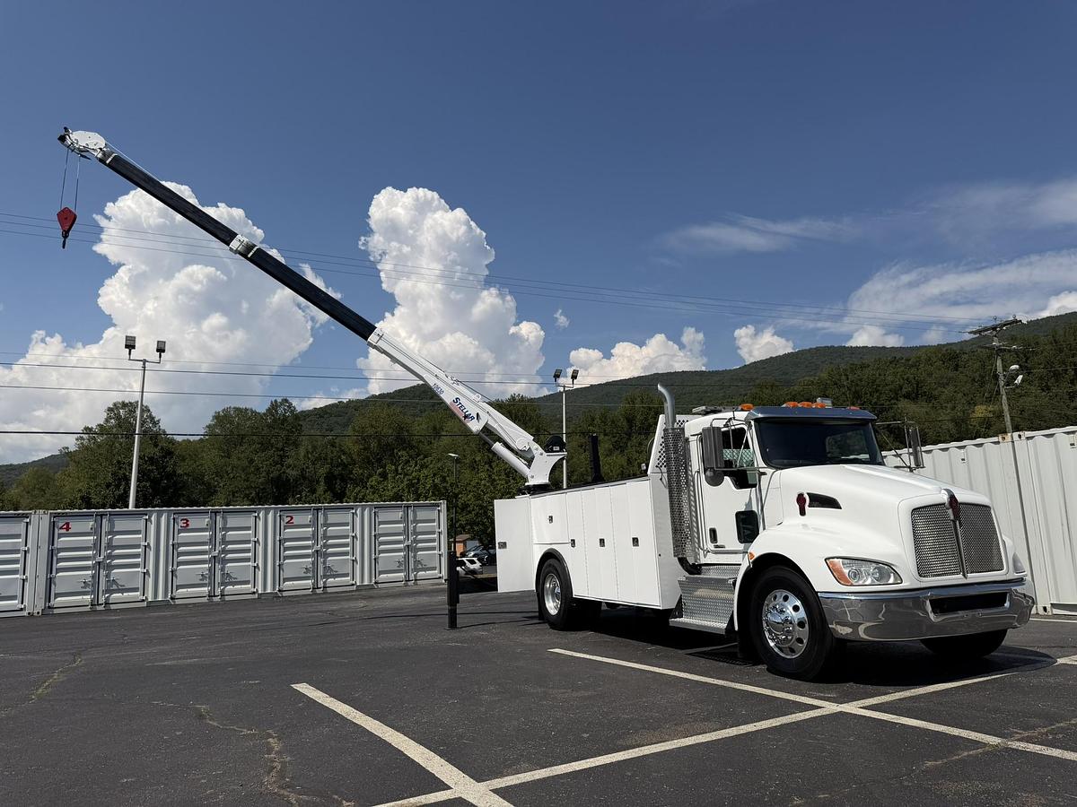 Used 2015 KENWORTH T370 SERVICE TRUCK STELLAR 10630 CRANE MILLER ENPAK KNAPHEIDE 14 FT BODY