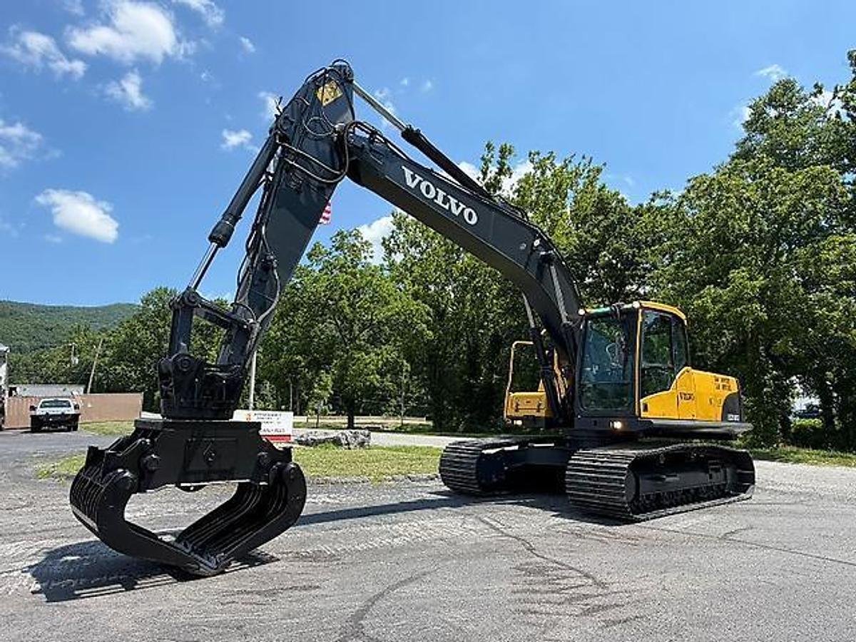 Used 2012 VOLVO EC210CL EXCAVATOR MATERIAL HANDLER PEMBERTON HYDRAULIC GRAPPLE
