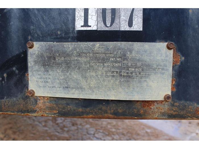 Used 1985 Peerless LSI walking floor