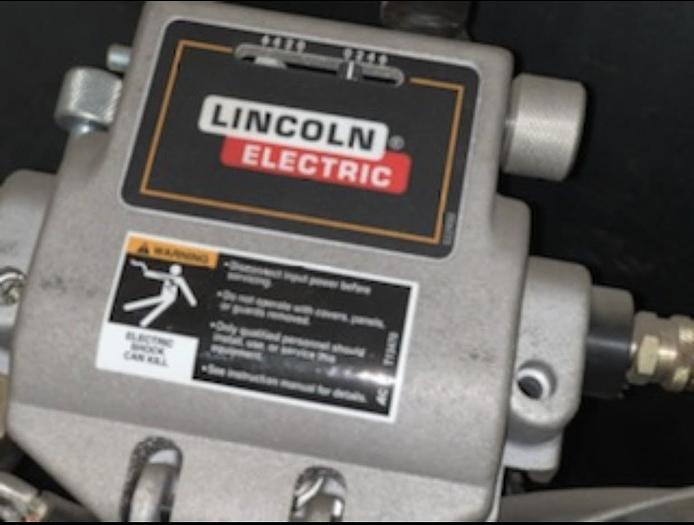 Used FANUC ARCMATE 100iB/6S ROBOTIC LINCOLN SYSTEM 05 MIG WELDING CELL