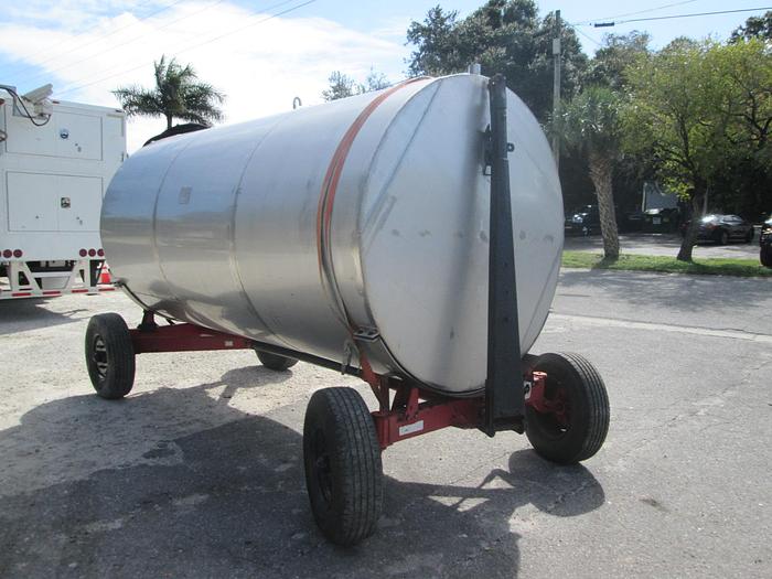 Used Knowles Off Road Fuel Tank and Trailer