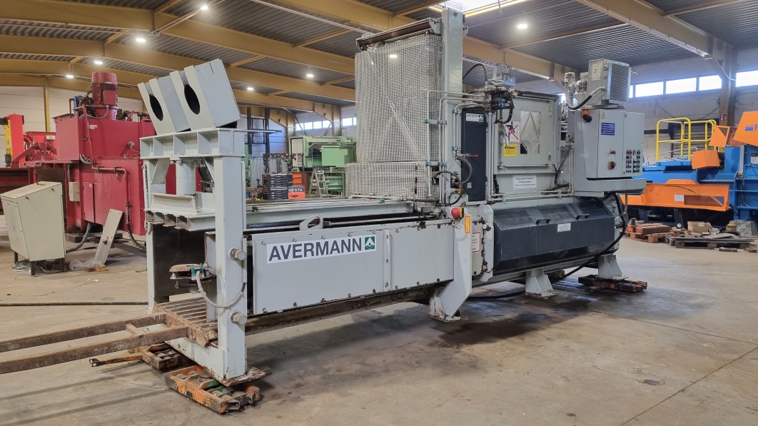 Used Ballenpresse Avermann, Typ AVOS BP1211-15/50, Presskraft 50 t, Baujahr 2012