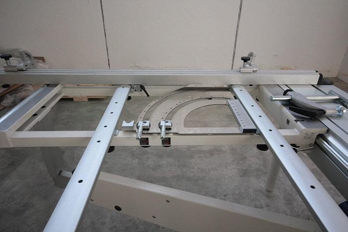 2024 Scm SI 400 E Class