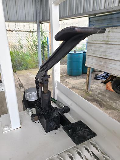 Used BENTZ B4 2003 MAINTENANCE STAND