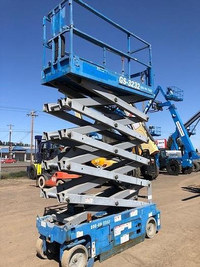 Used 2013 Genie GS-3232 DC Scissor Lift
