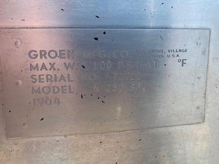 Used 250 Gallon Groen Jacketed Steam Mix Kettle with Agitator