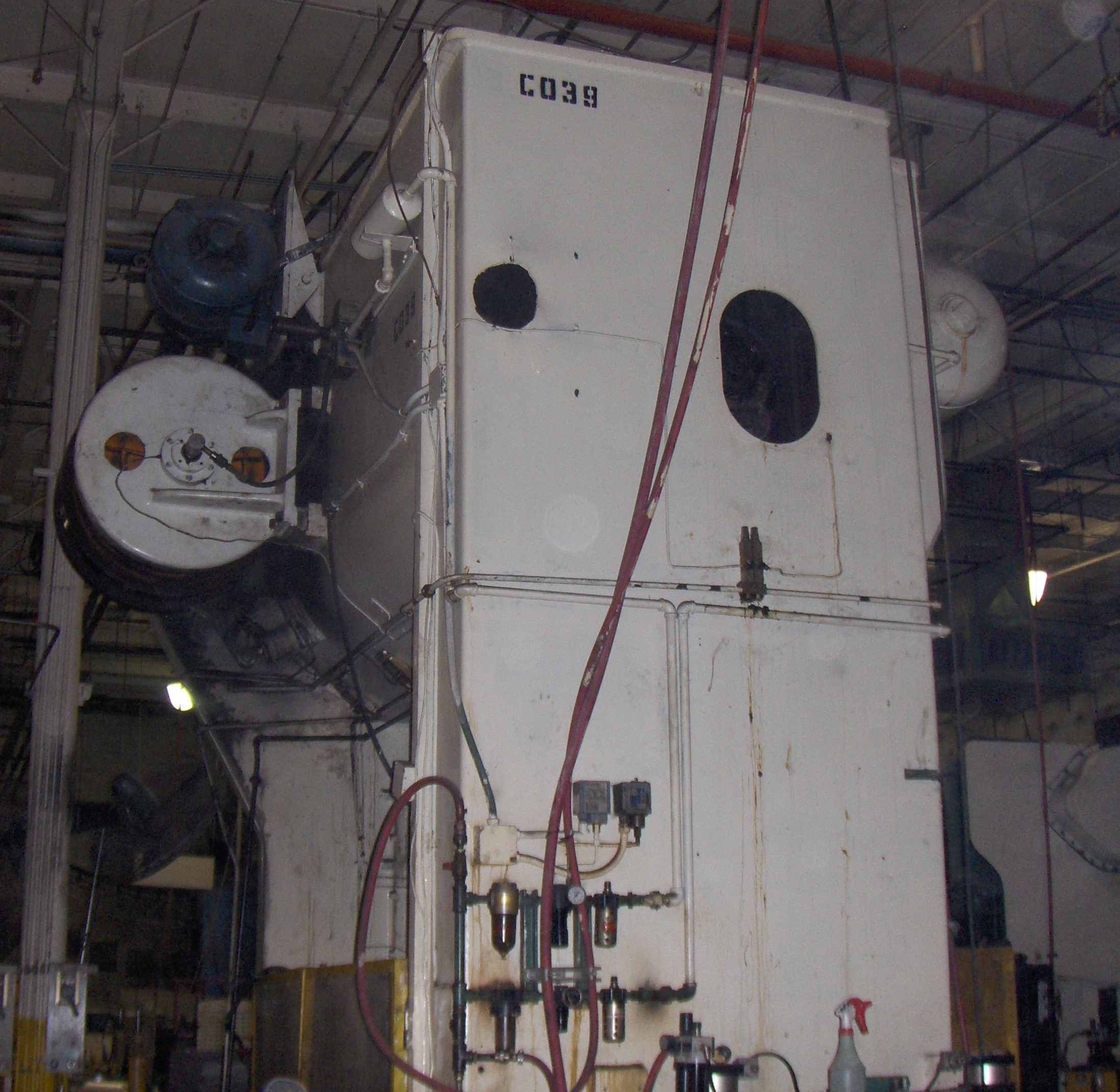 Used 250 ton Verson Straight Side Press