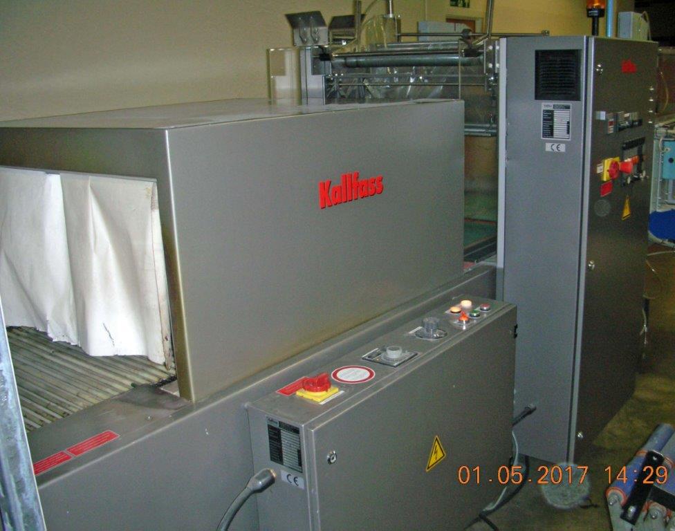 Used Kallfass Superwrap 650 tight packer with shrink tunnel 2000