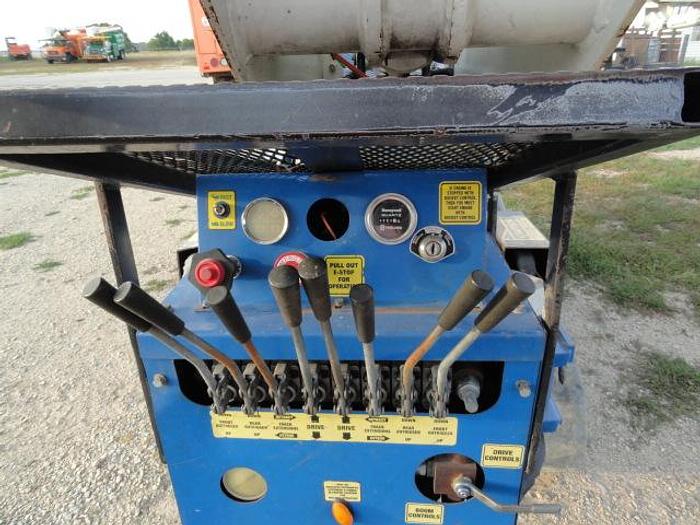Used 2012 skylift/ versalift SUPER ARBORIST 53/VST521
