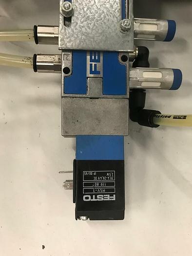 Gebraucht KNAPP Universal Ausschieber Zentrierer mit Pneumatik