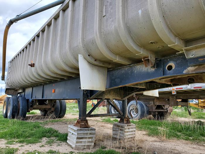 Used 32' End Dump / Slurry Trailer