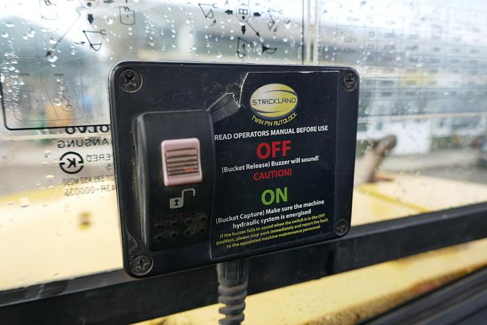 Used 2006 VOLVO ECR88