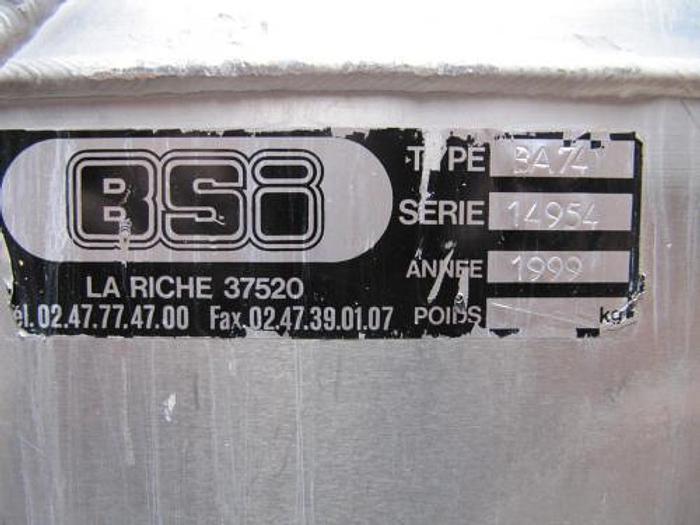 Used 1,500 L Square powder container in aluminum