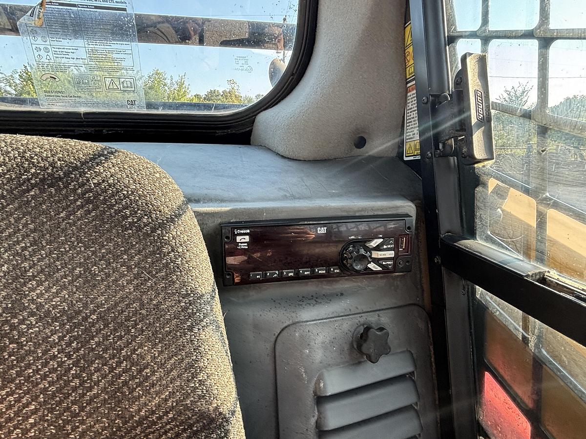 Used 2016 CATERPILLAR 259D
