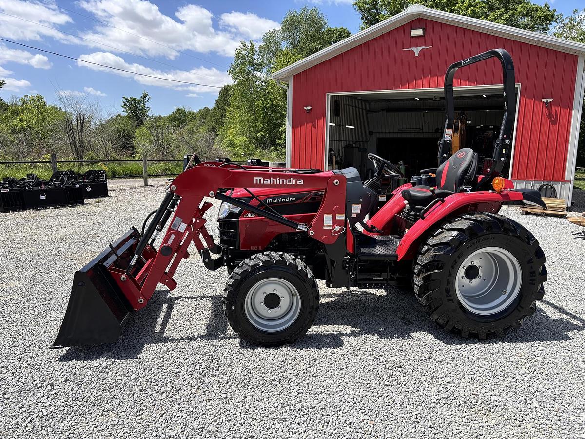Used 2021 MAHINDRA 2638 HST