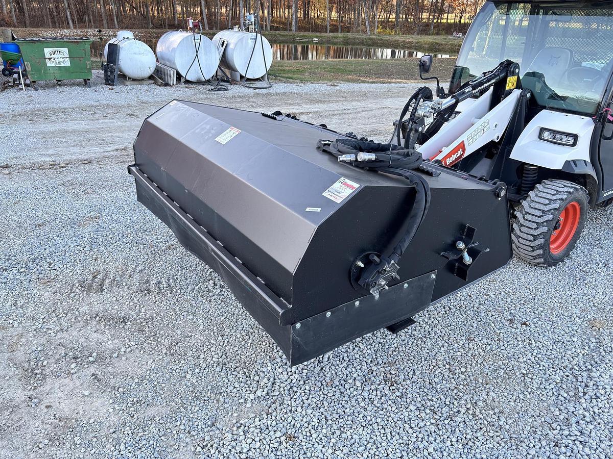 JENKINS IRON & STEEL 84" SWEEPER PICKUP BROOM