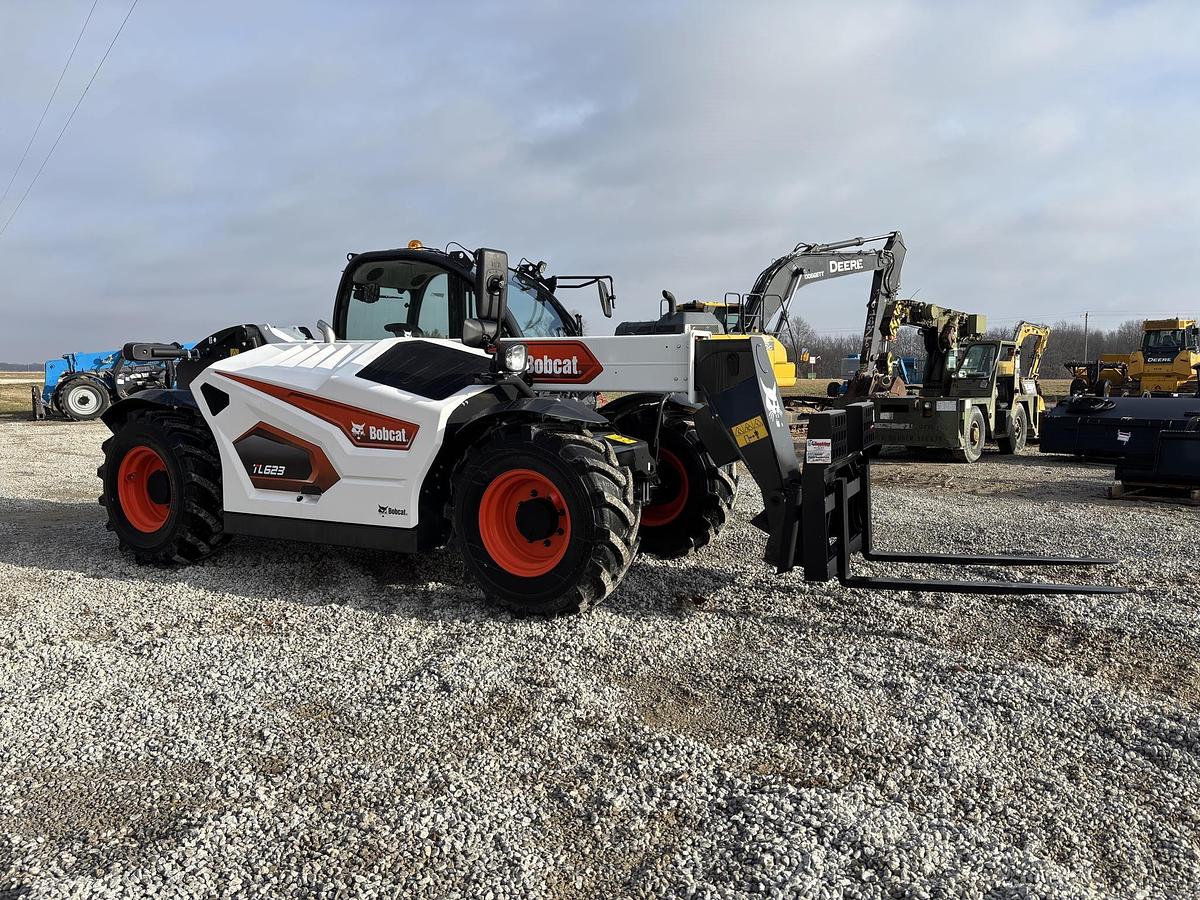 2025 BOBCAT TL623